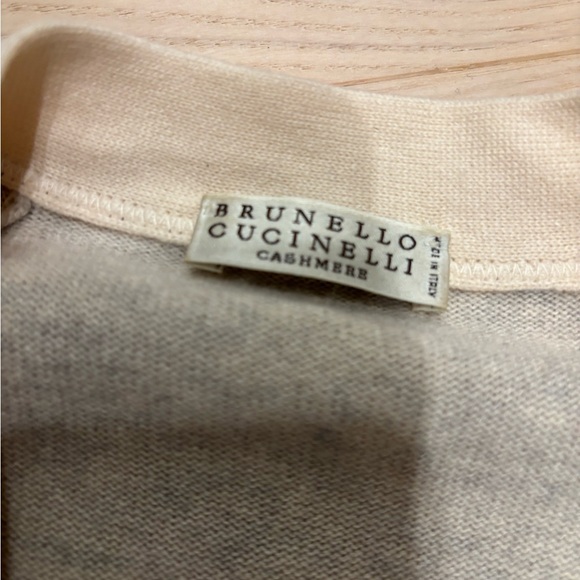 Brunello Cucinelli Light Gray and Cream Cashmere Top - Picture 3 of 5